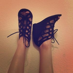 Black Wedges with Cutouts